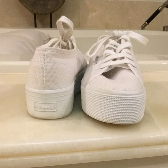 White women’s platform sneakers - Picture 2 of 5